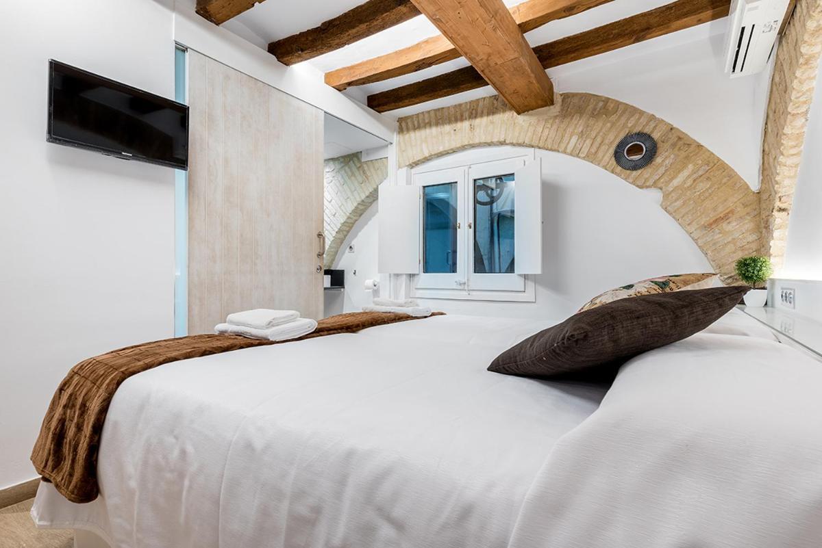 טראגונה Hostal 977 מראה חיצוני תמונה