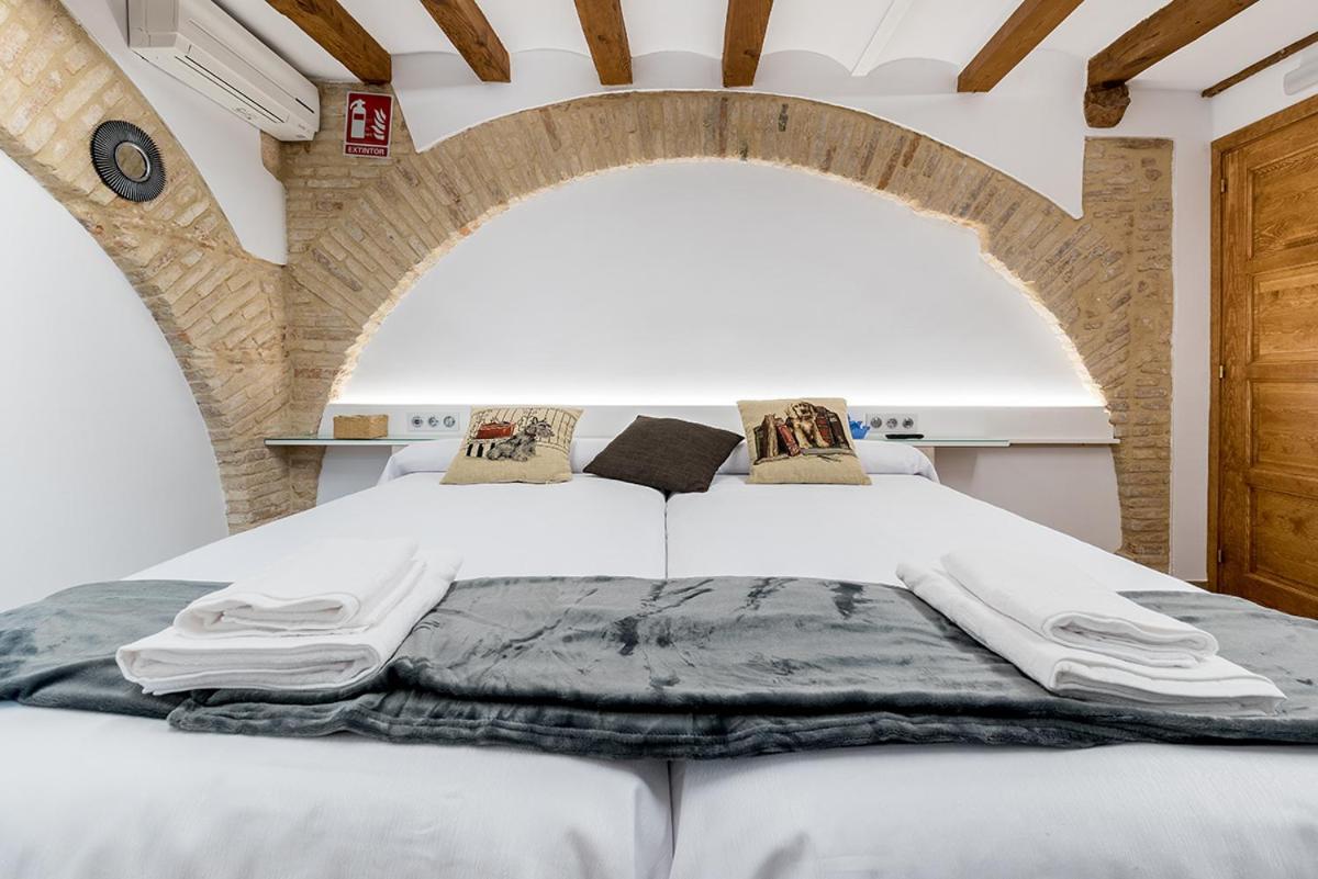 טראגונה Hostal 977 מראה חיצוני תמונה
