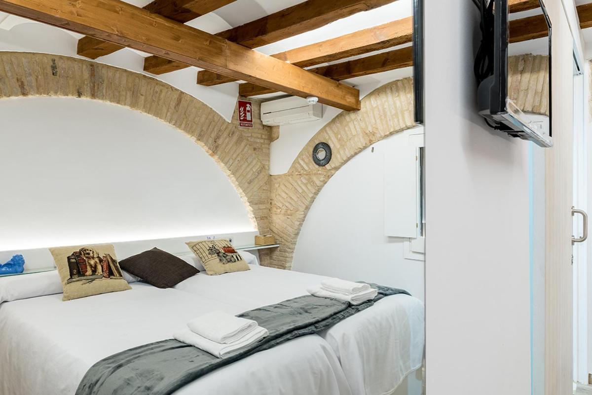 טראגונה Hostal 977 מראה חיצוני תמונה