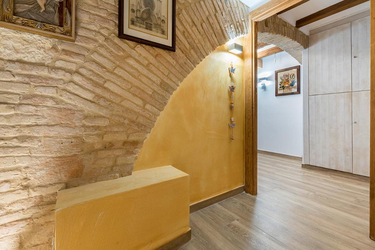 טראגונה Hostal 977 מראה חיצוני תמונה