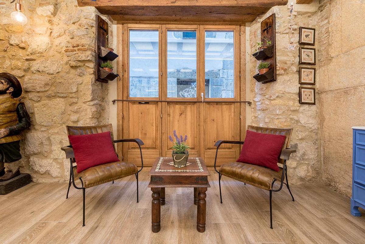 טראגונה Hostal 977 מראה חיצוני תמונה